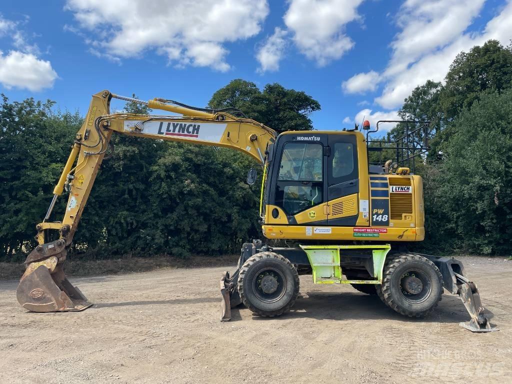 Komatsu PW 148-11 轮式挖掘机