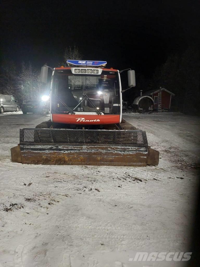 Prinoth Everest 铲雪车