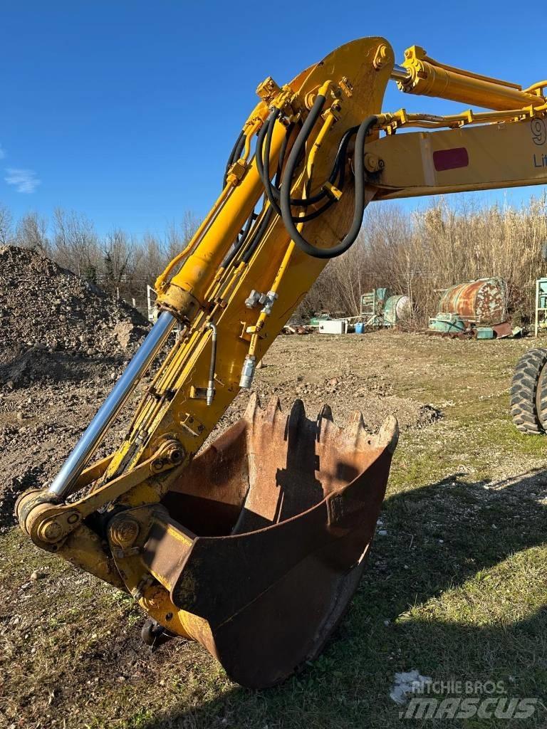 Liebherr 902 轮式挖掘机