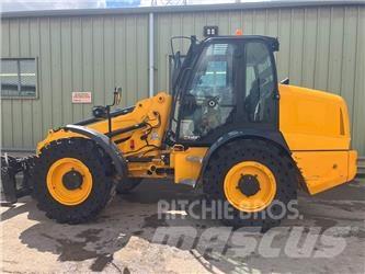 JCB TM320 小型装载机