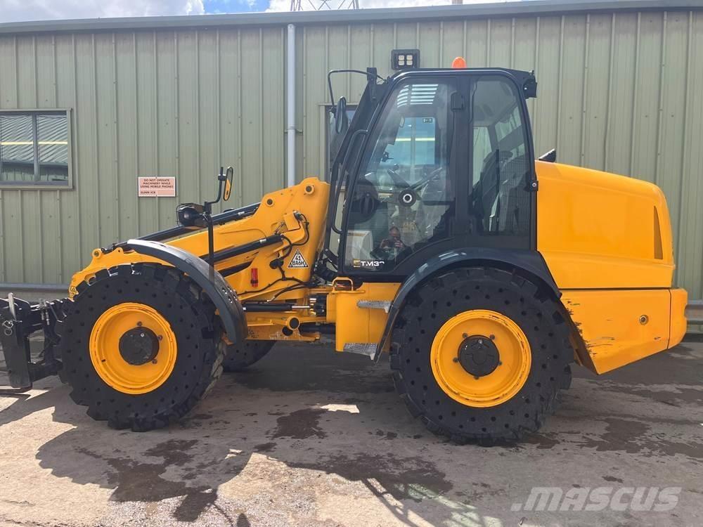 JCB TM320 小型装载机