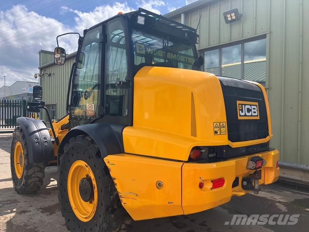 JCB TM320 小型装载机