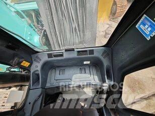 Kobelco SK 200-8 履带挖掘机