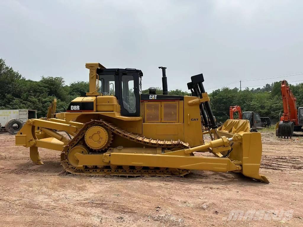 CAT D8R 履带式推土机
