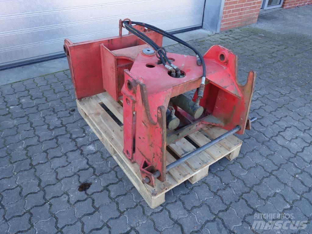 Manitou MTH 180 伸缩臂叉装车|叉装车