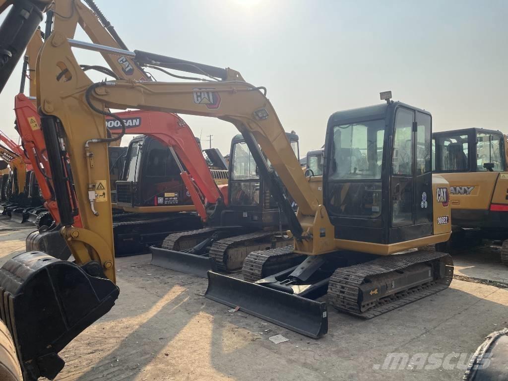CAT 306E2 小型挖掘机