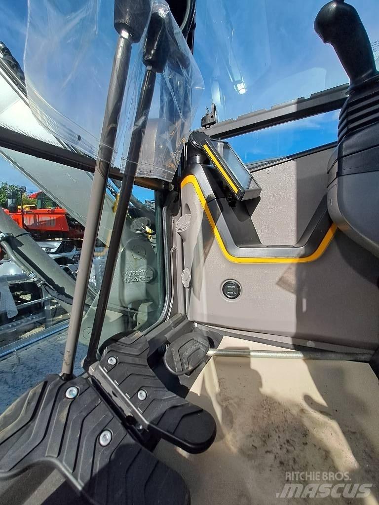 Volvo ECR88D 小型挖掘机