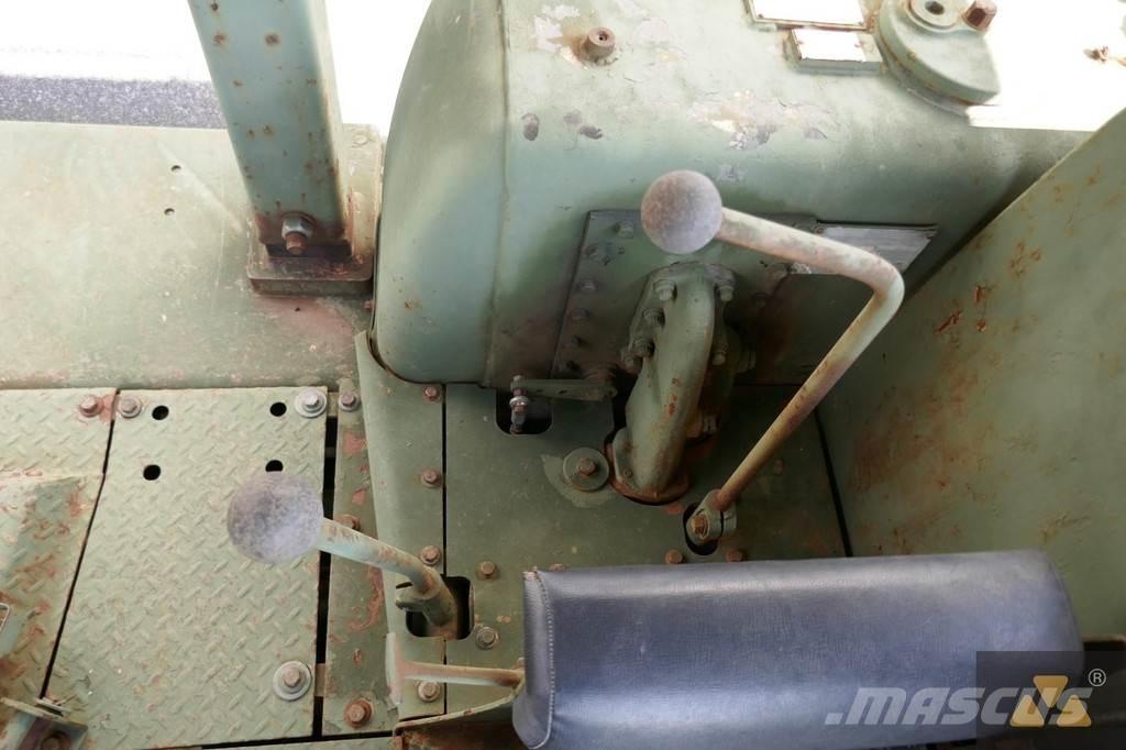 CAT D7F Ex-army 履带式推土机