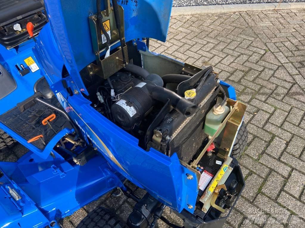 New Holland TZ 24 D 小型拖拉机
