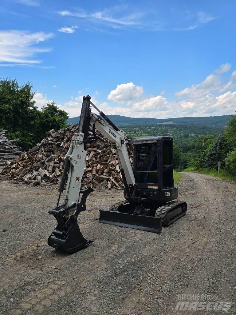 Bobcat E 35 小型挖掘机