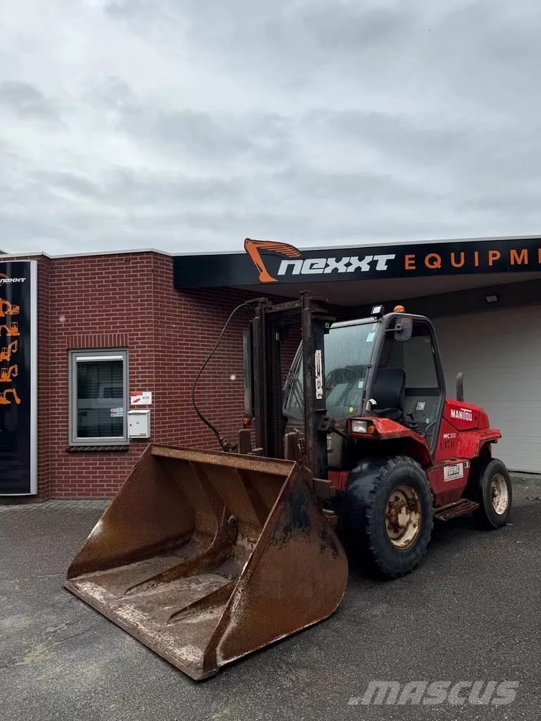 Manitou MC 30 D 越野叉车|叉装车