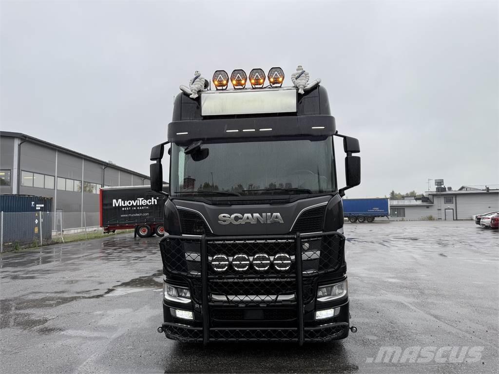 Scania R650 6X4 牵引车
