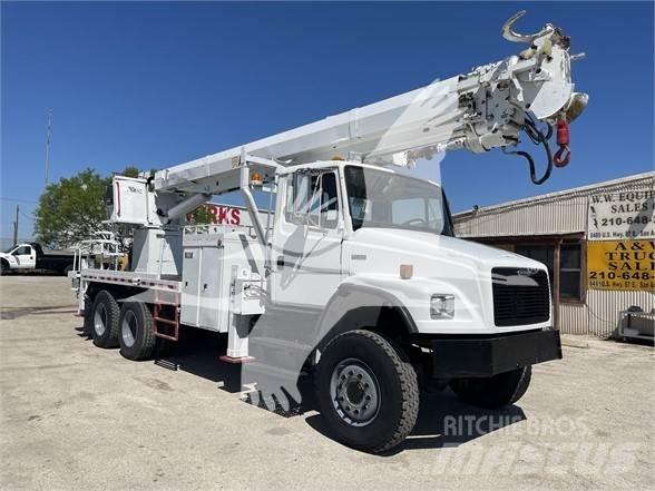 Altec D4065TR 车载式高空作业车