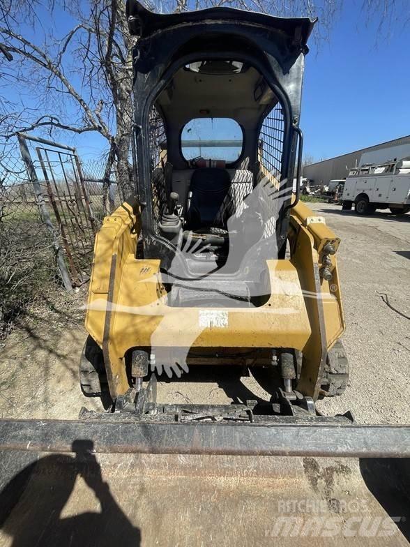 CAT 259D 滑移装载机