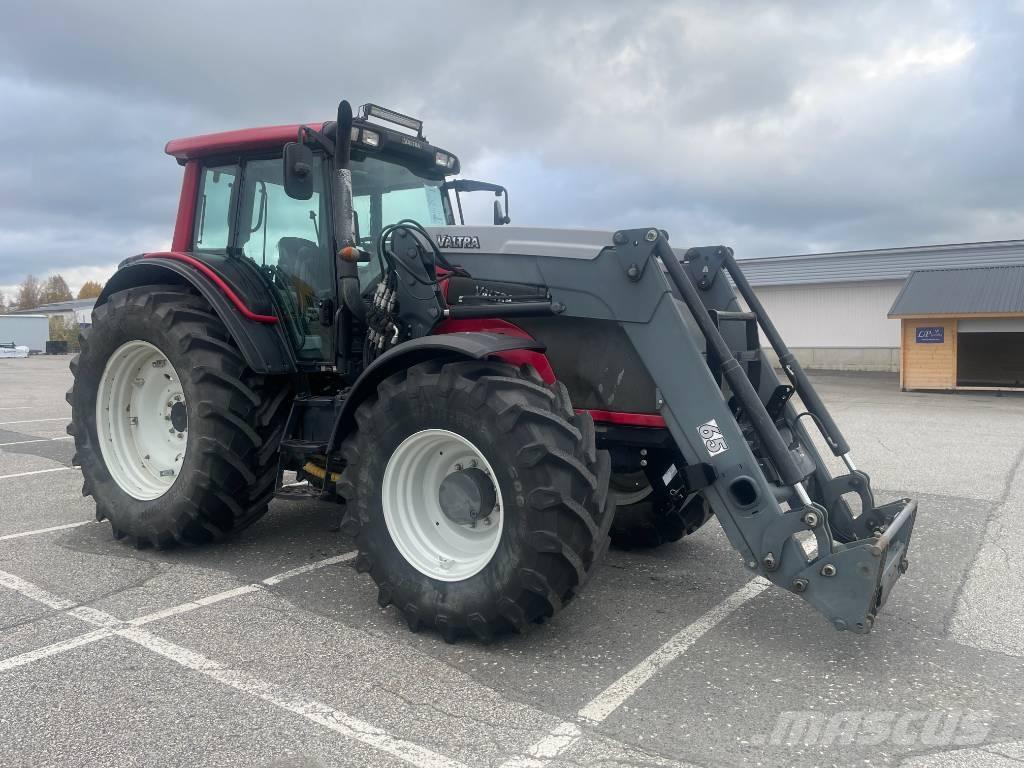 Valtra T 131 拖拉机/农用车