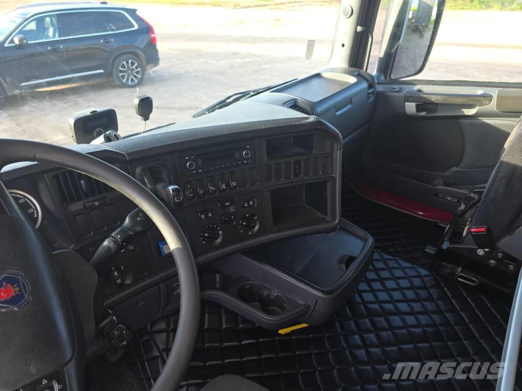 Scania R450 牵引车