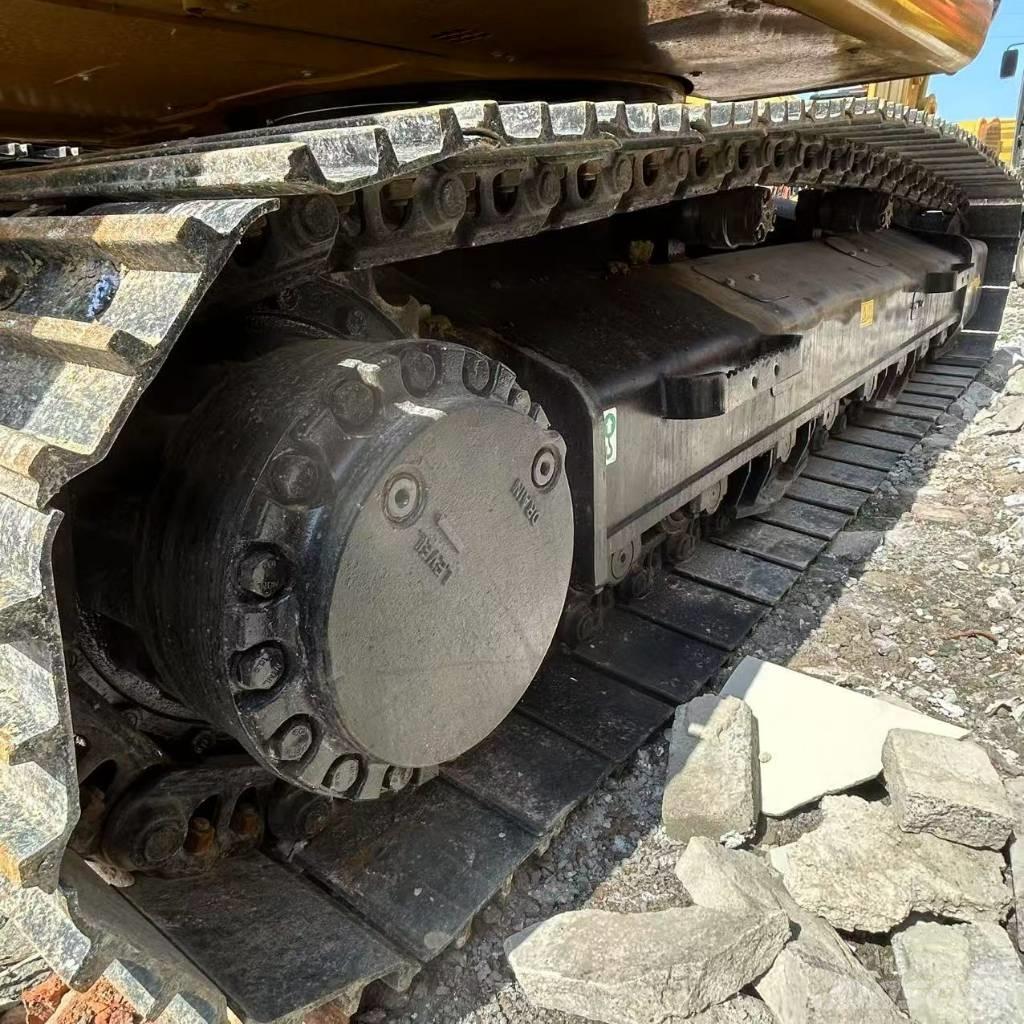 CAT 326D2L 履带挖掘机
