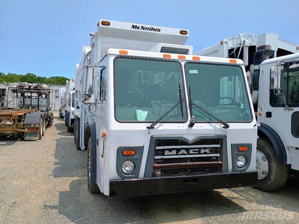 Mack LEU 613 垃圾车