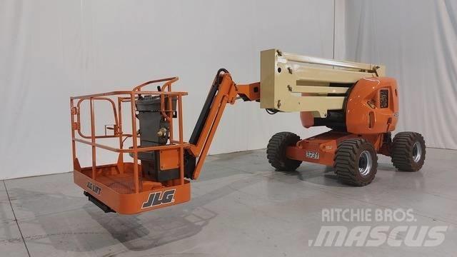 JLG 450 AJ 曲臂高空工作平台