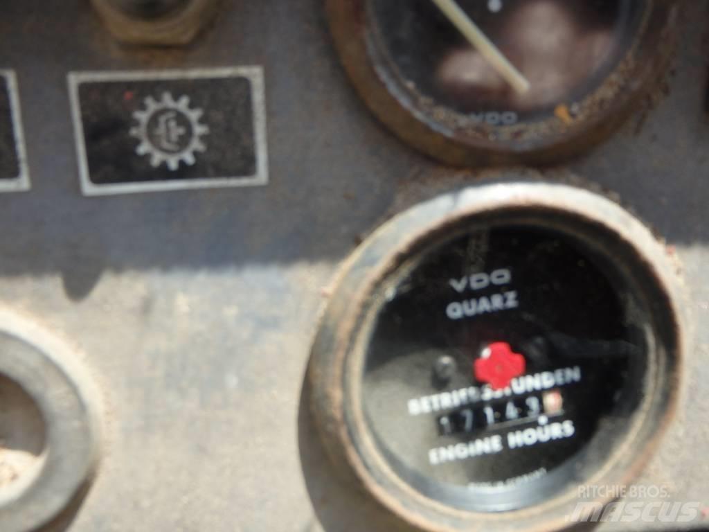 Volvo BM 4400 轮式装载机
