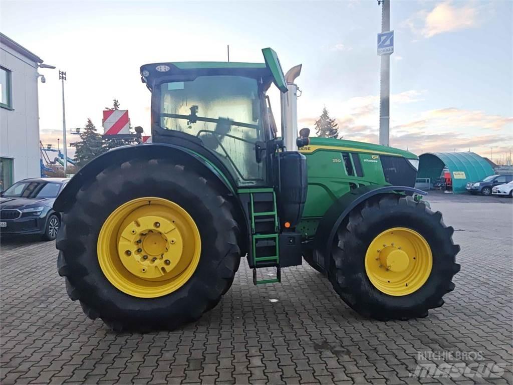 John Deere 6R 250 拖拉机/农用车