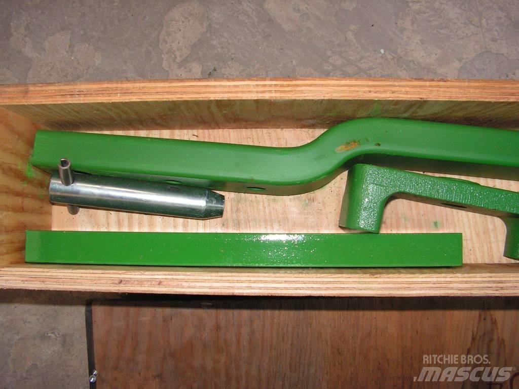 John Deere 6910 底盘和悬架