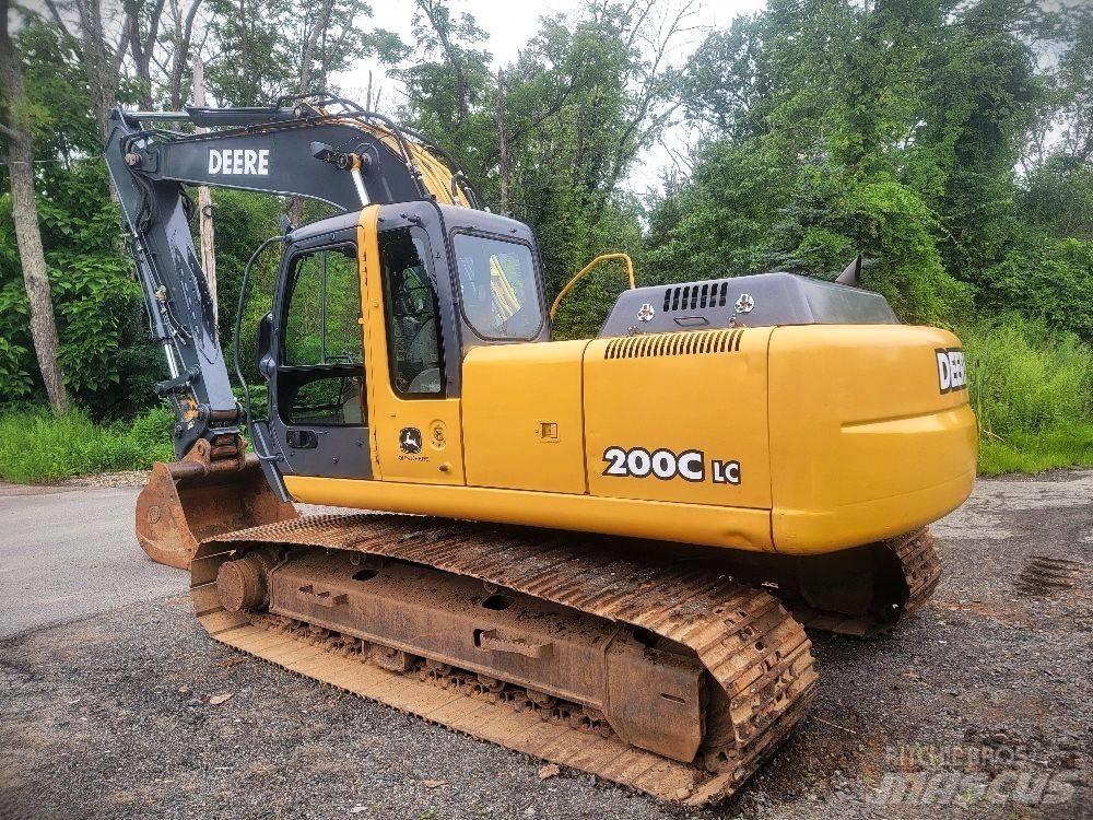 John Deere 200 C LC 履带挖掘机