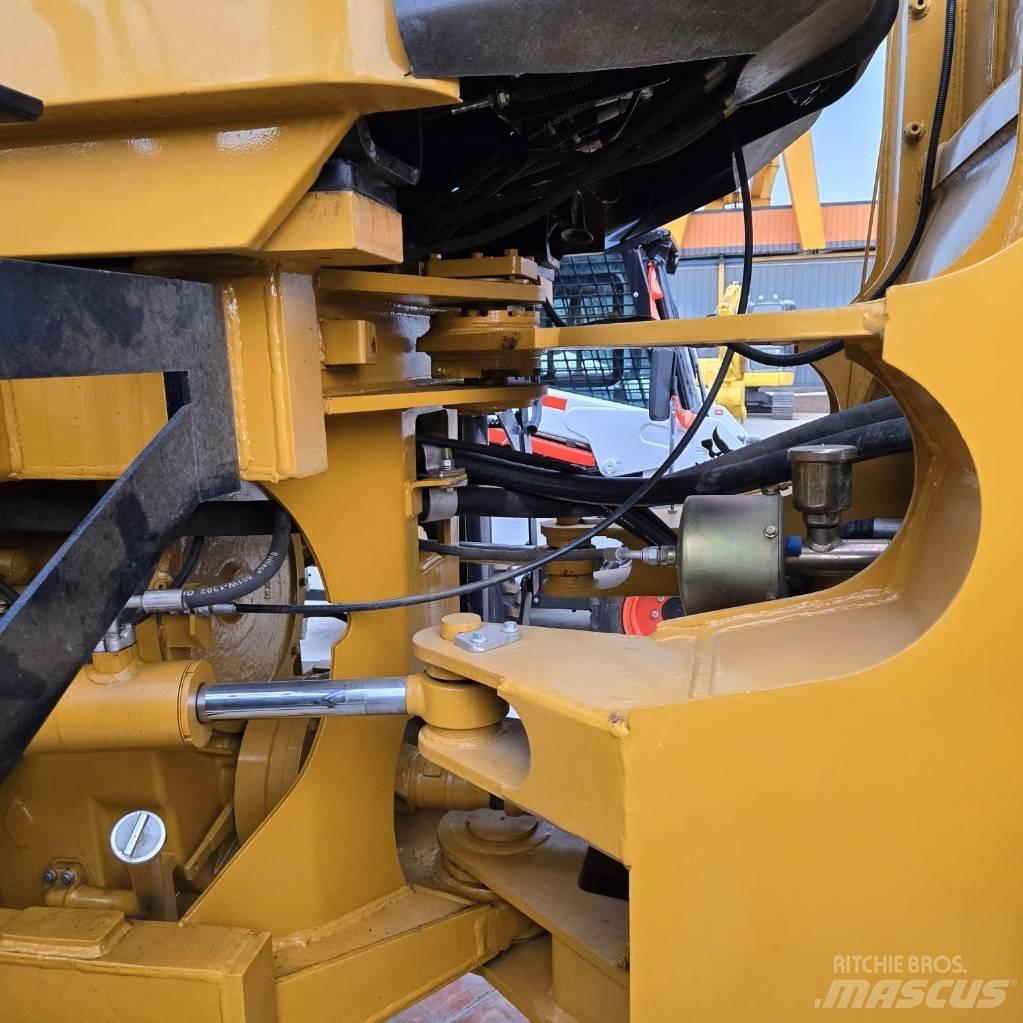 CAT 966 H 轮式装载机