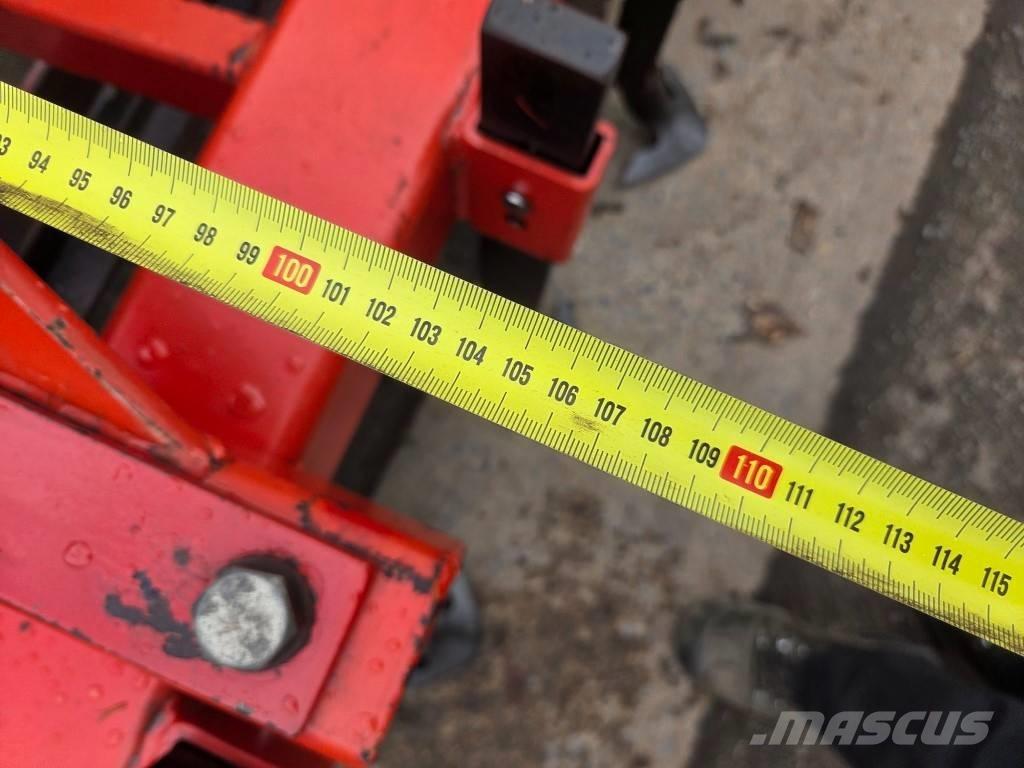 Steketee 300 手扶中耕机