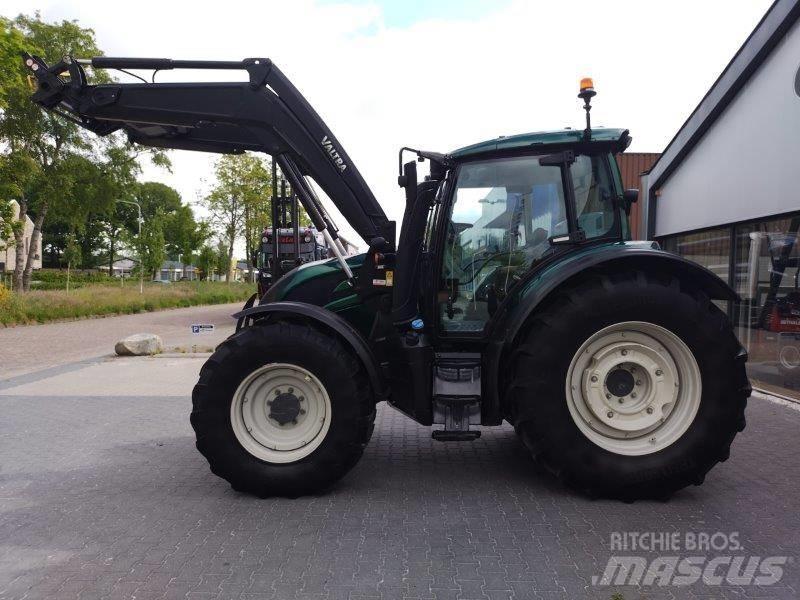 Valtra N134 A 拖拉机/农用车