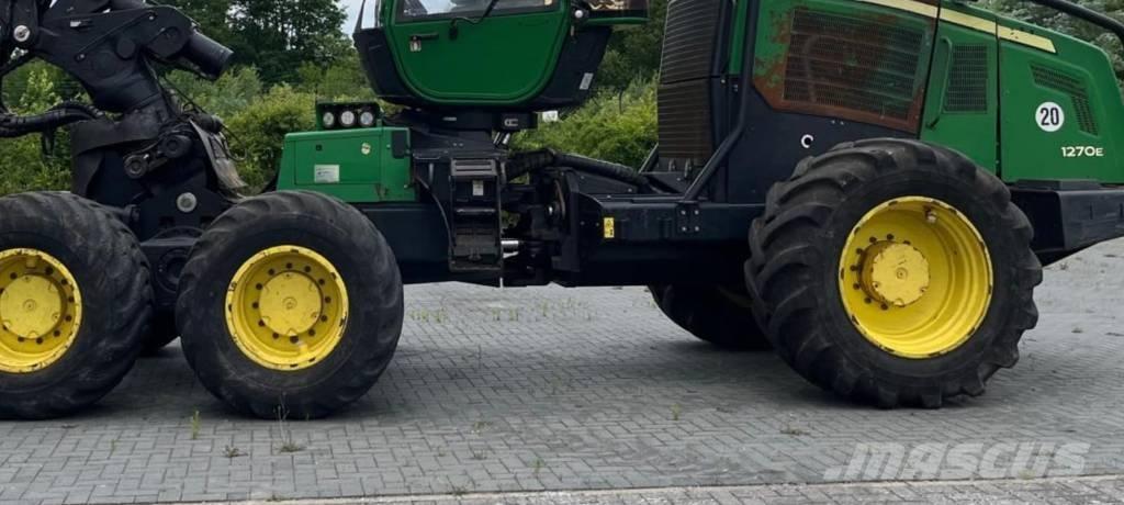 John Deere 1270 E 收割机