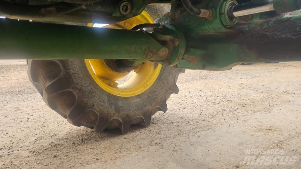 John Deere 6210 拖拉机/农用车