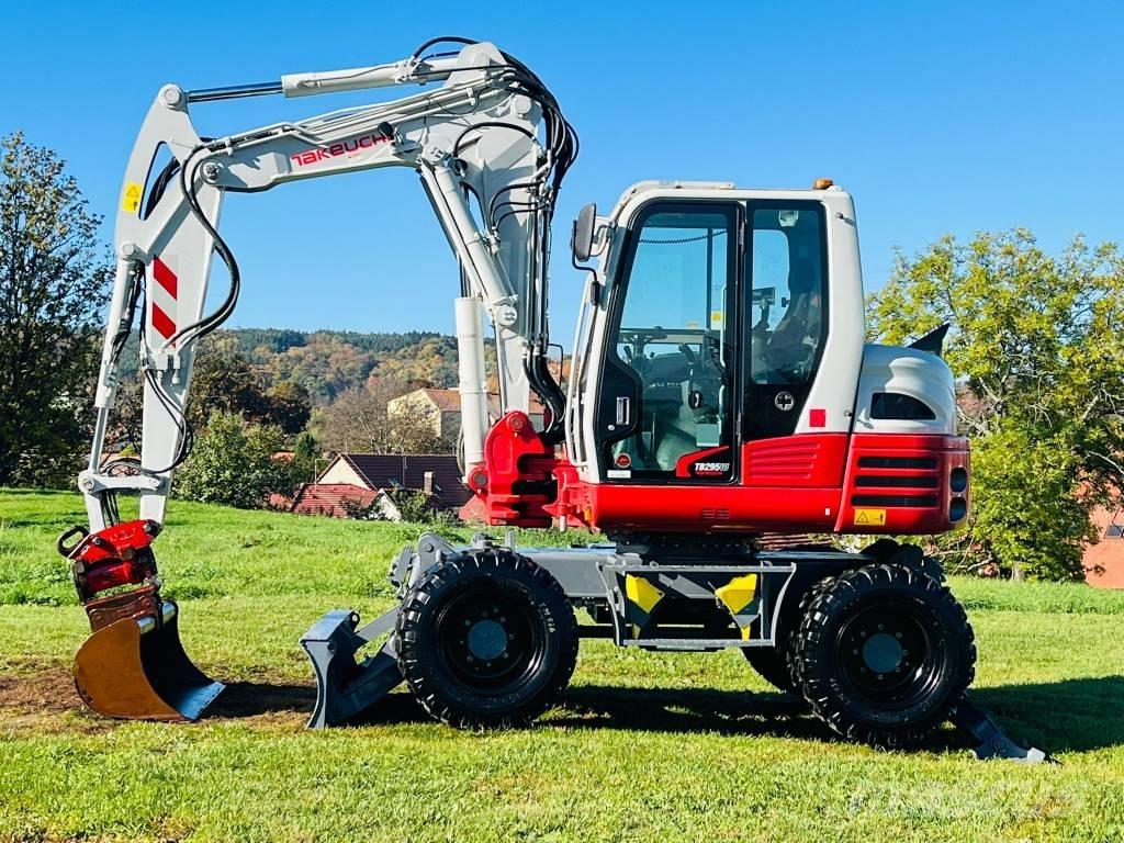 Takeuchi TB 295 W 轮式挖掘机