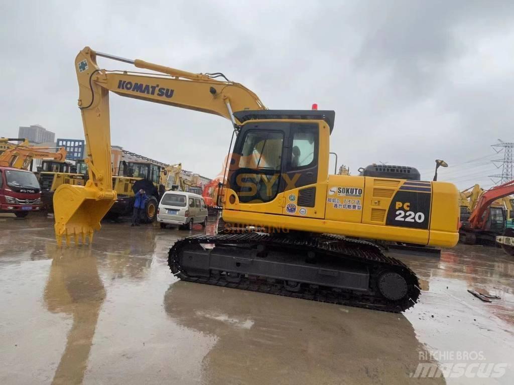 Komatsu PC 220-8 履带挖掘机