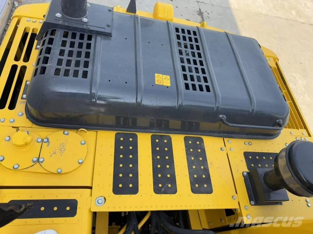 Komatsu PC 200-8N1 履带挖掘机