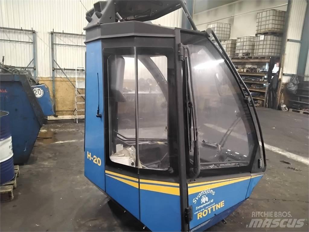 Rottne H20 驾驶室与内部