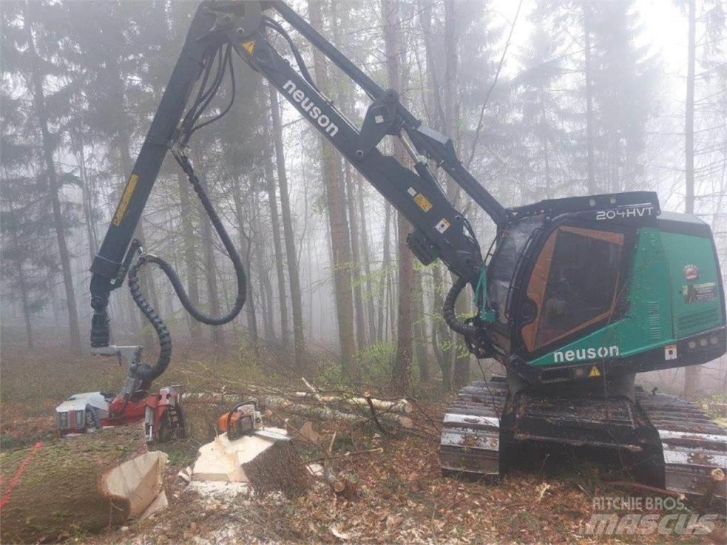 Neuson 204 HVT 收割机