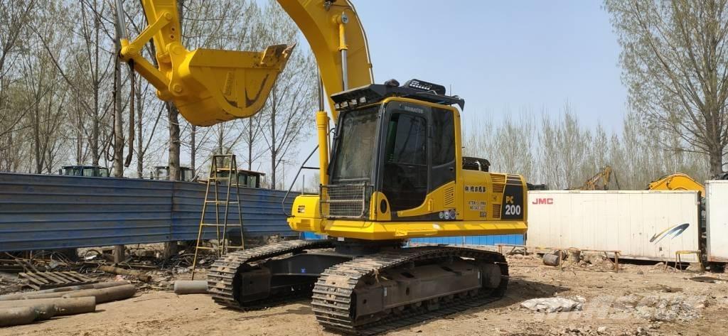 Komatsu pc200-8 履带挖掘机