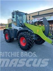 CLAAS Torion 956 前装载和挖掘机