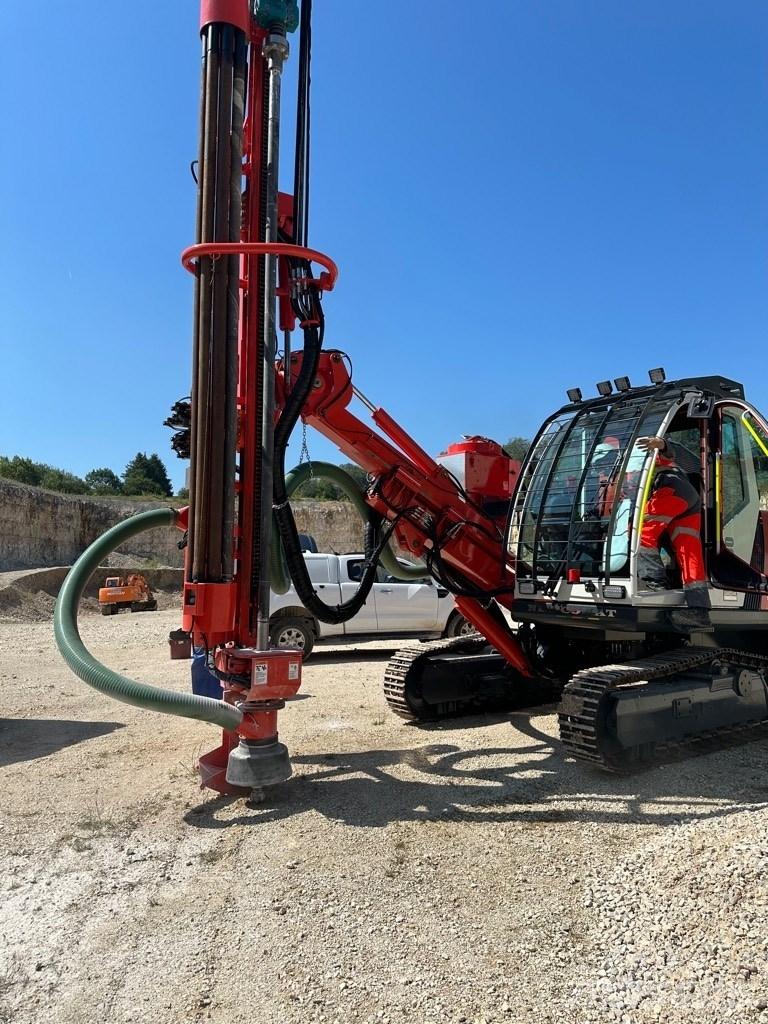 Sandvik DI 200 工程钻机