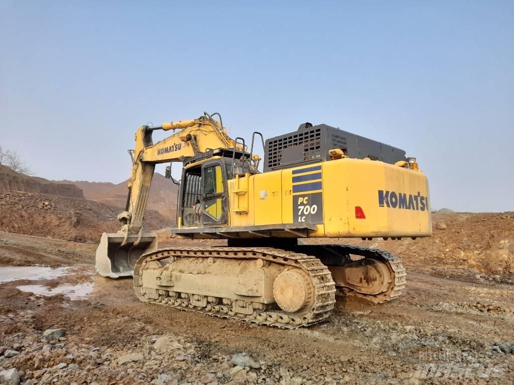 Komatsu PC700LC-11 履带挖掘机