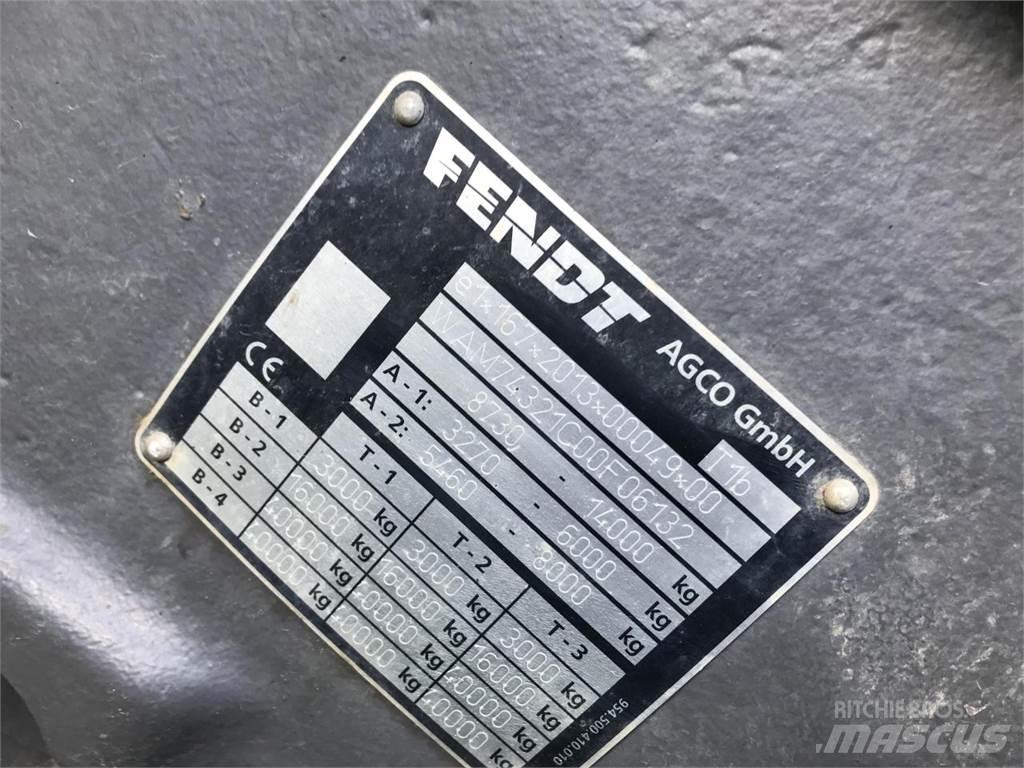 Fendt 724 Vario 拖拉机/农用车
