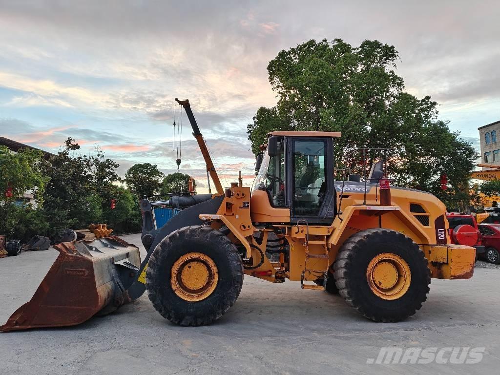 Volvo L 120 轮式装载机