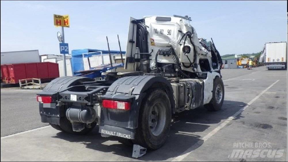 Renault T480 牵引车