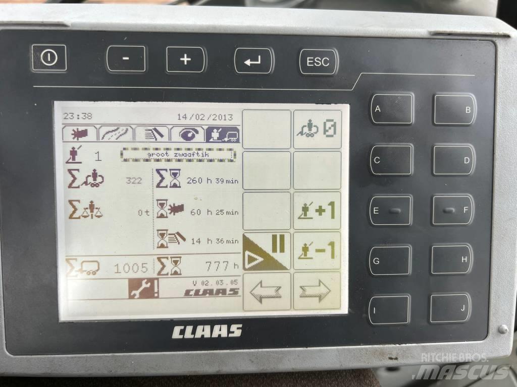 CLAAS Cargos 8500 自动装载拖车
