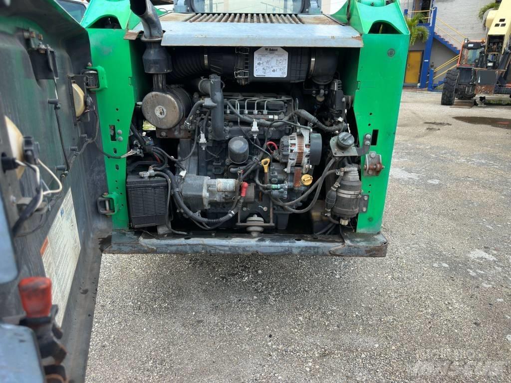 Bobcat S 550 滑移装载机