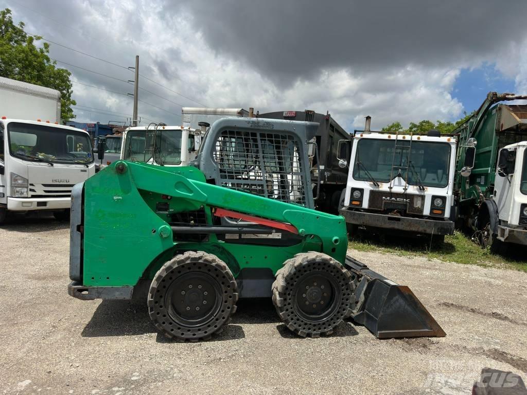 Bobcat S 550 滑移装载机