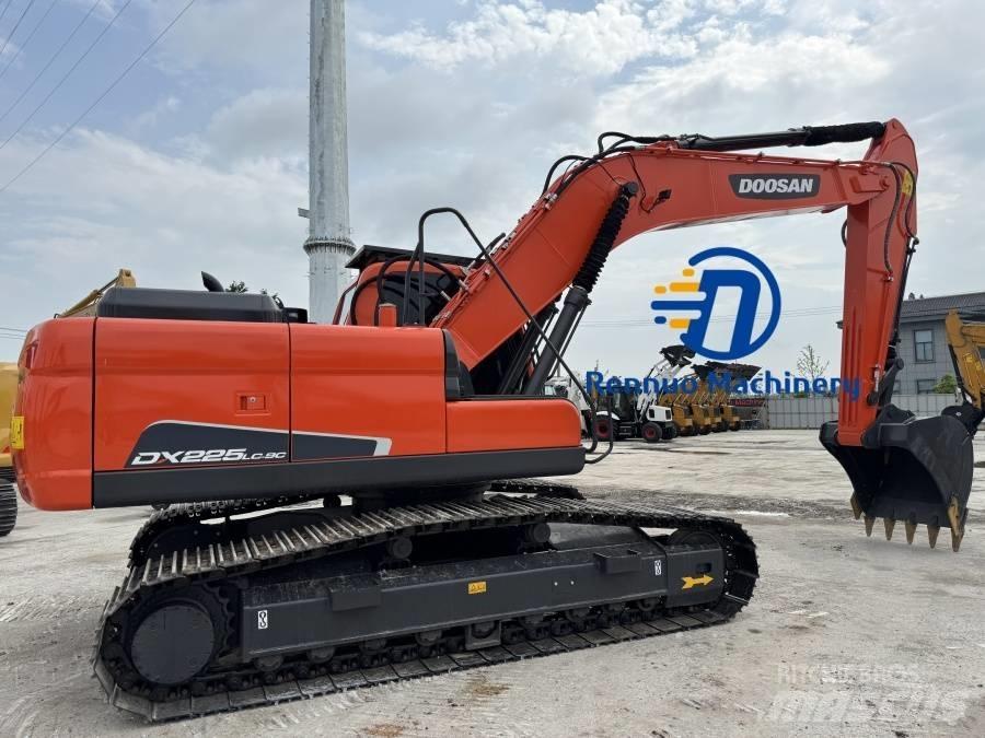 Doosan DX 225 LC-9C 履带挖掘机