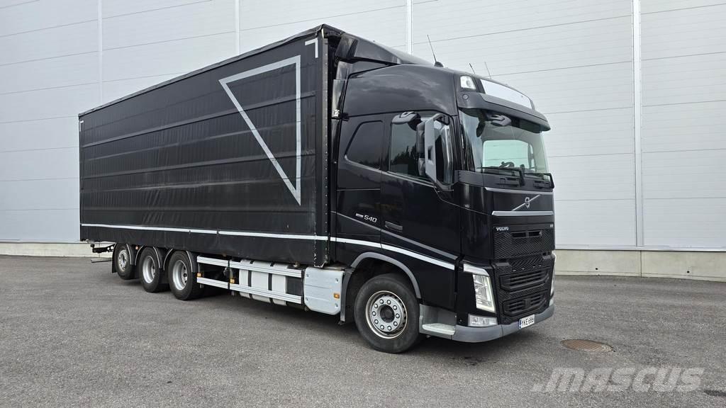 Volvo FH 篷布货车