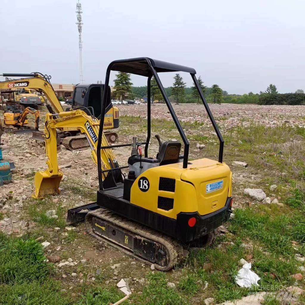 Komatsu PC 18 小型挖掘机